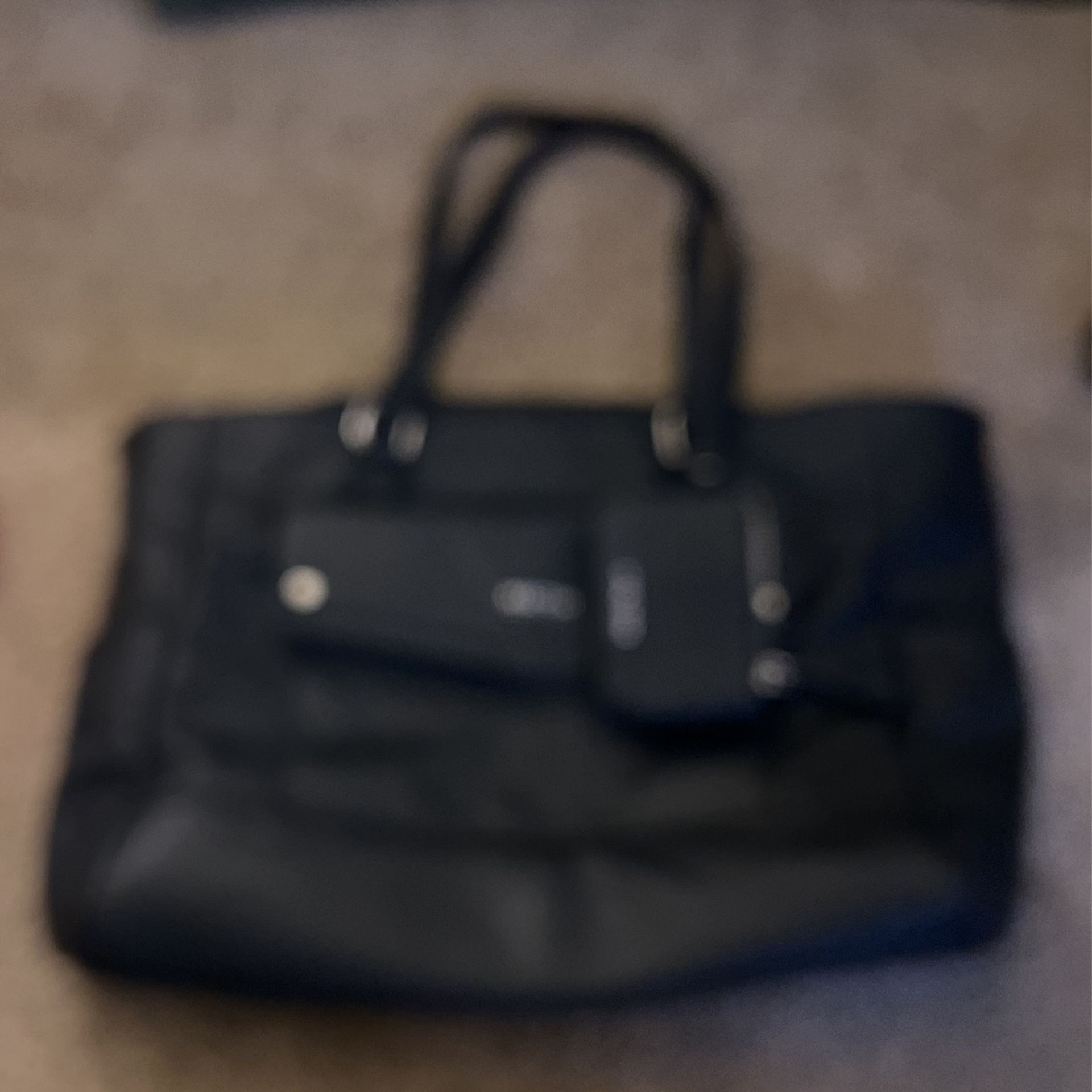 Dry Large Black Bag In Great Condition With Many Compartments