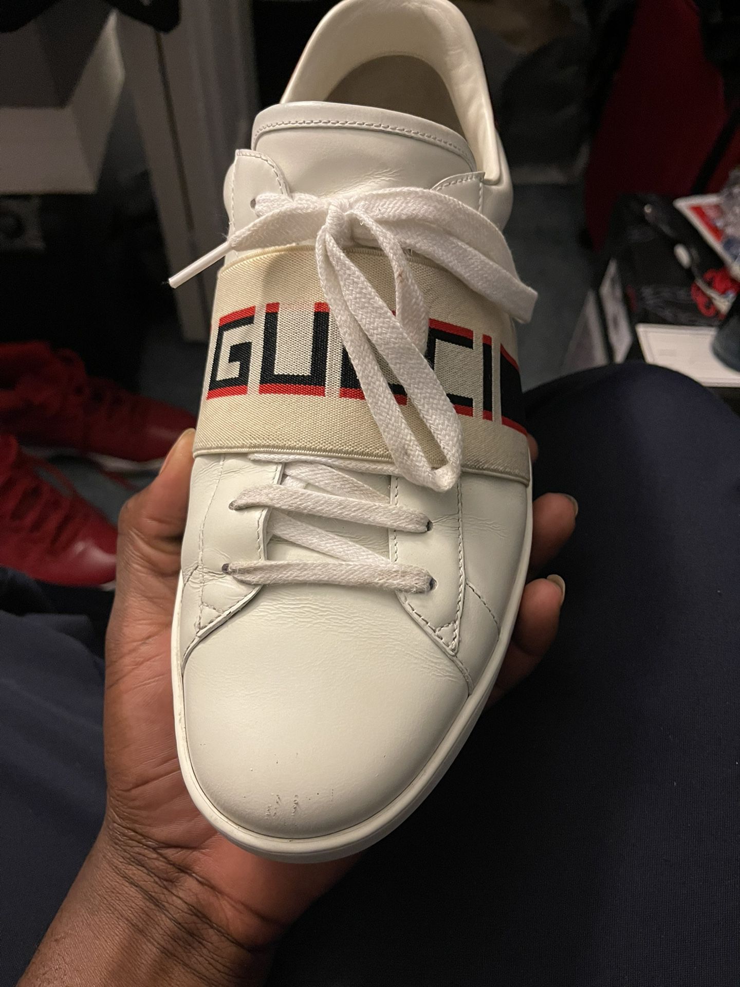 Clean Gucci Sneaker