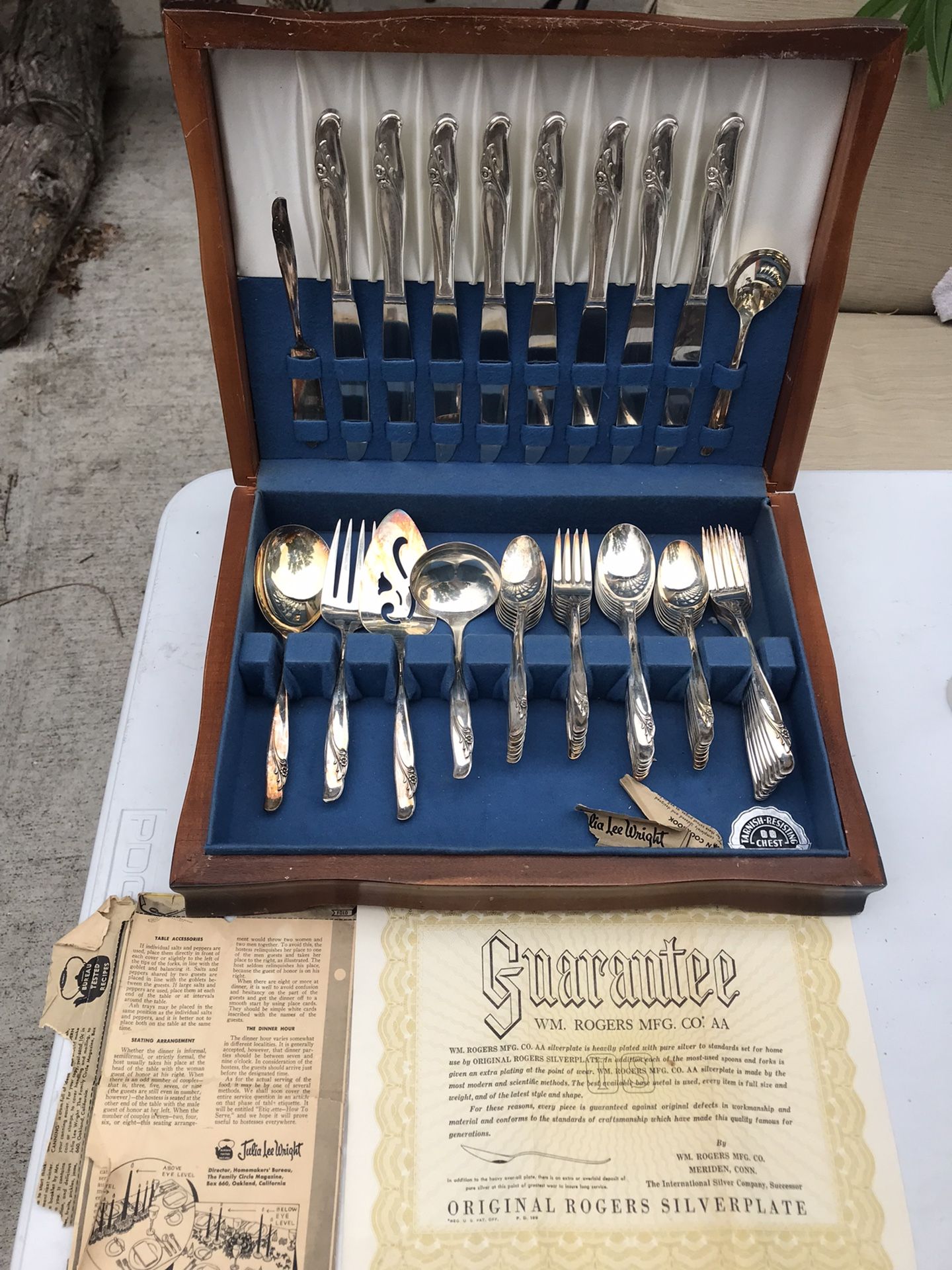Plated silverware set