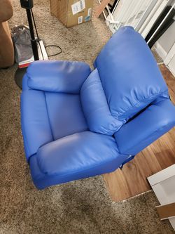 Brand new sky blue kid leather sofa recliner!!!!💥💥💥💥 Thumbnail