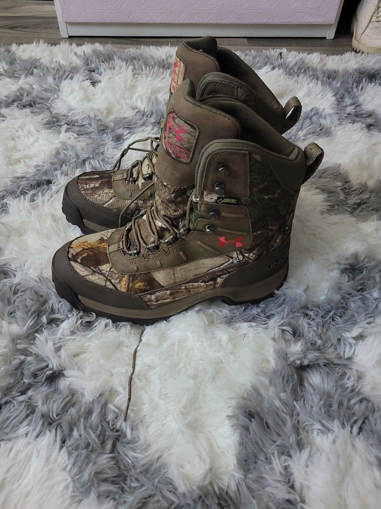 Brand new with tags women's underarmor camouflage work boots