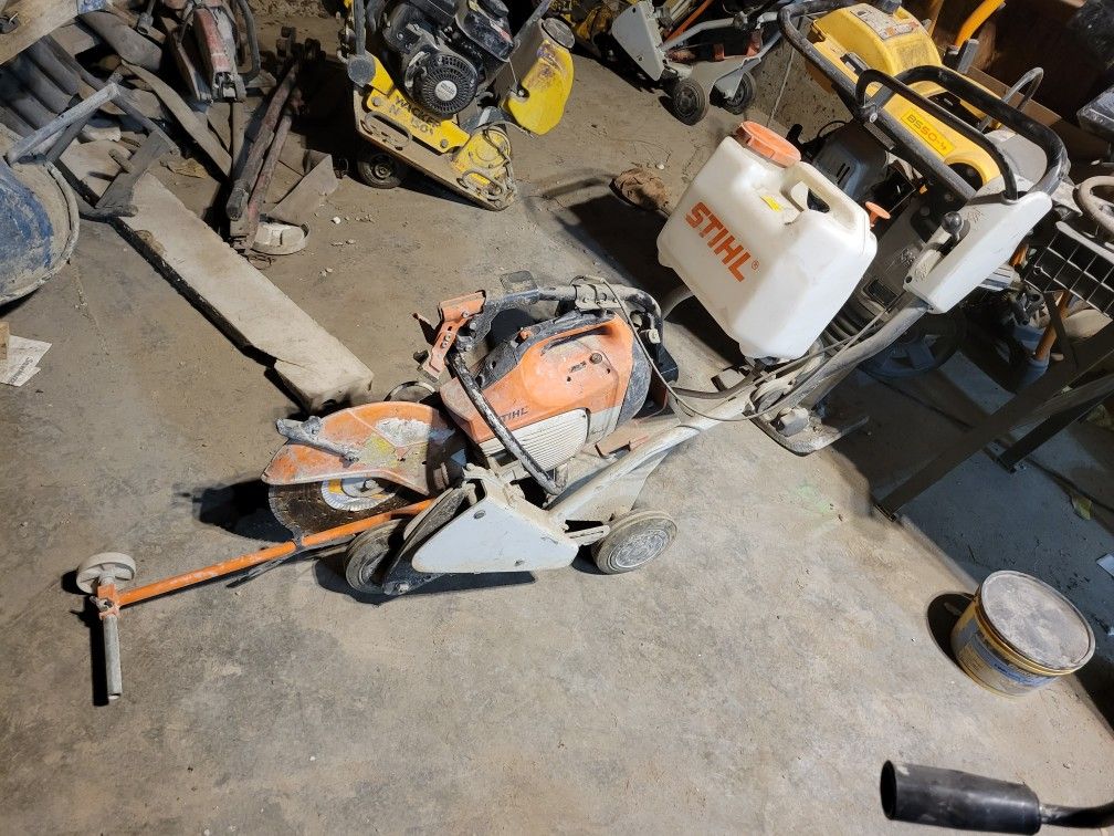 Liquidation Sale - Bobcat, dump trailers, plate compactors, etc.