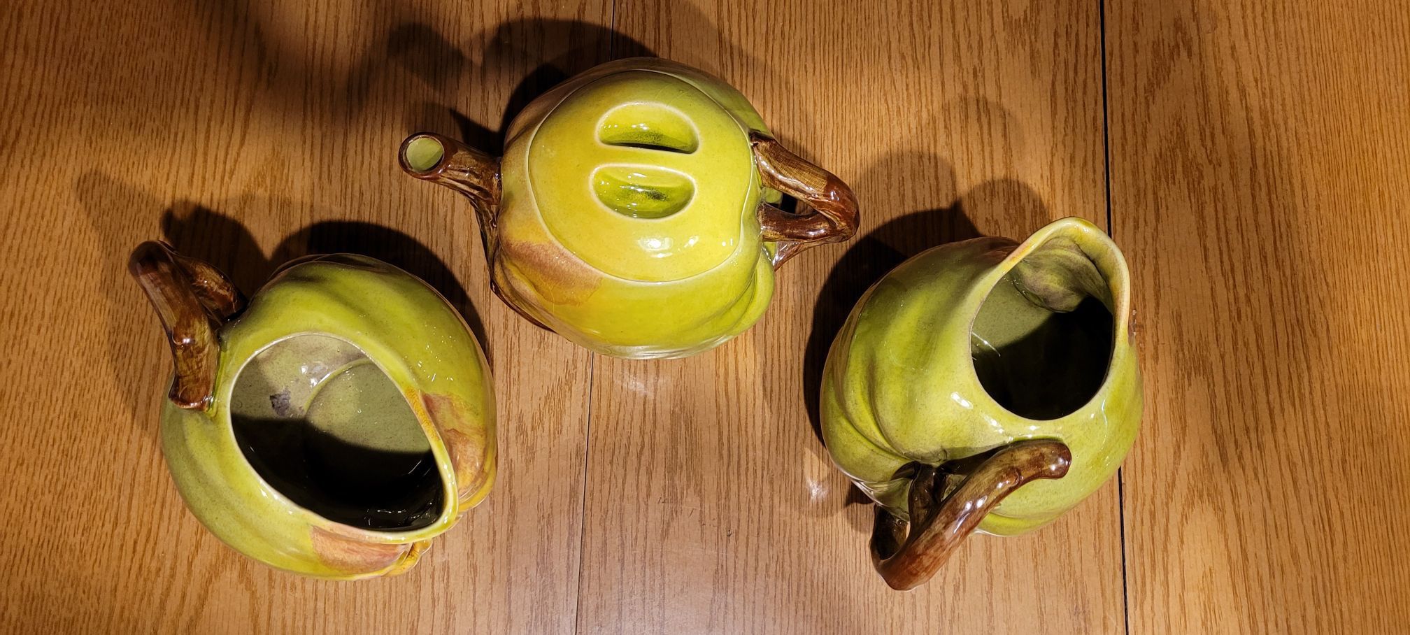 2 Pitchers And A Tea Pot Ceramic Green Pumpkins