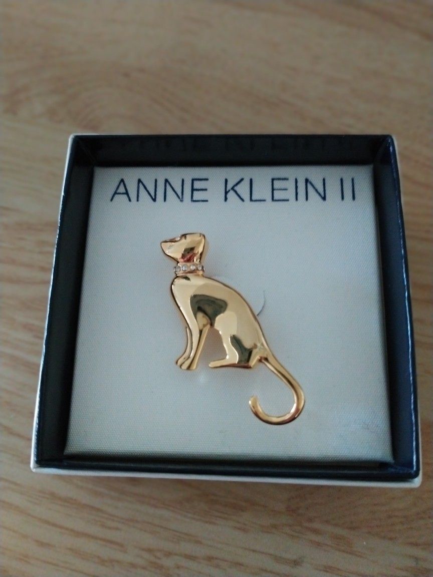 Beautiful Gold Tone Cat Brooch By Anne Klein ll