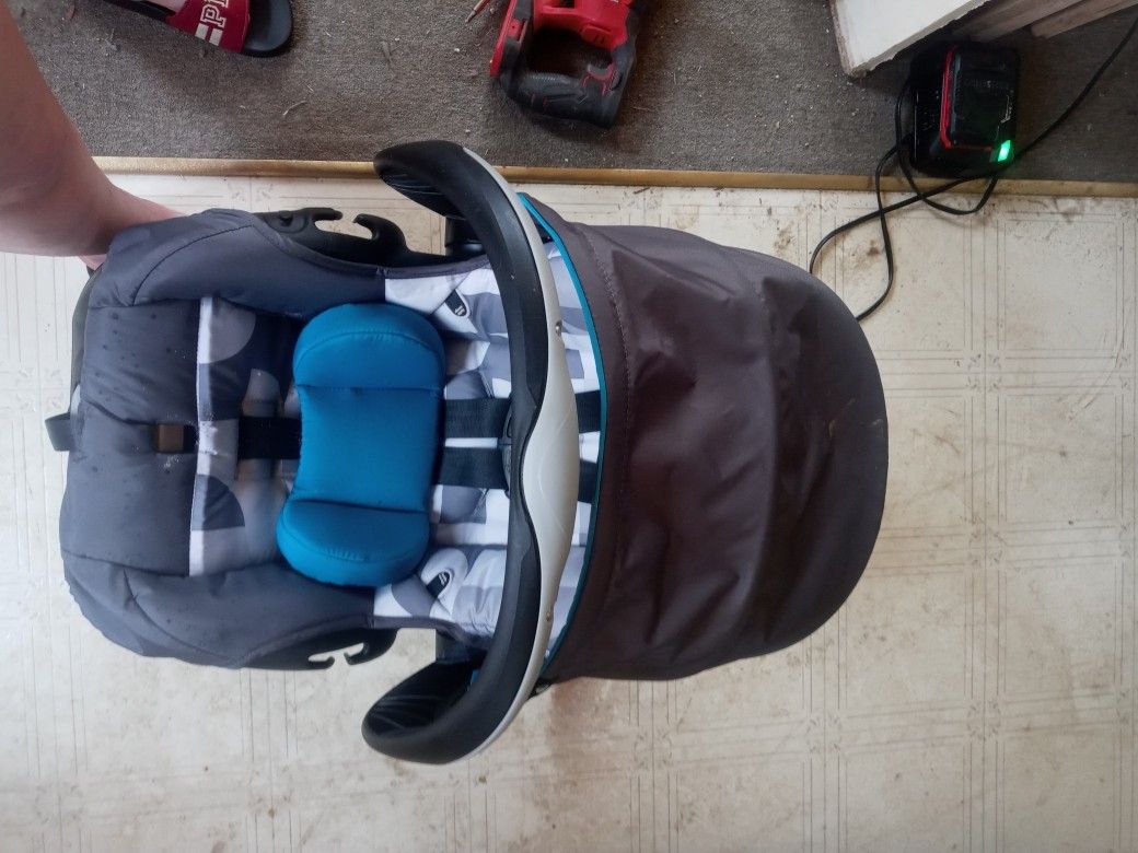 Infant/toddler Car Seat