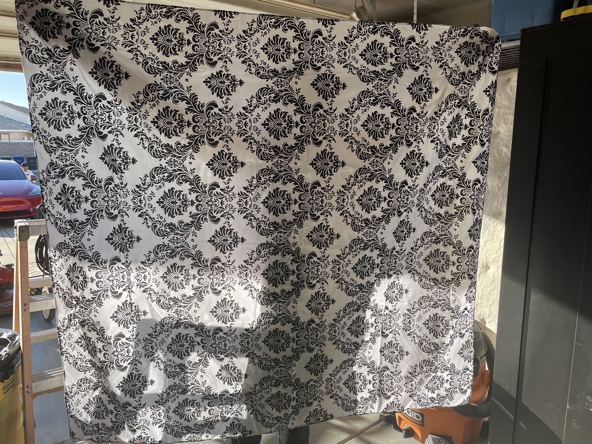 Damask Pattern Elegant Tablecloth’s 