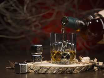 Whiskey Stone Gift Sets Thumbnail