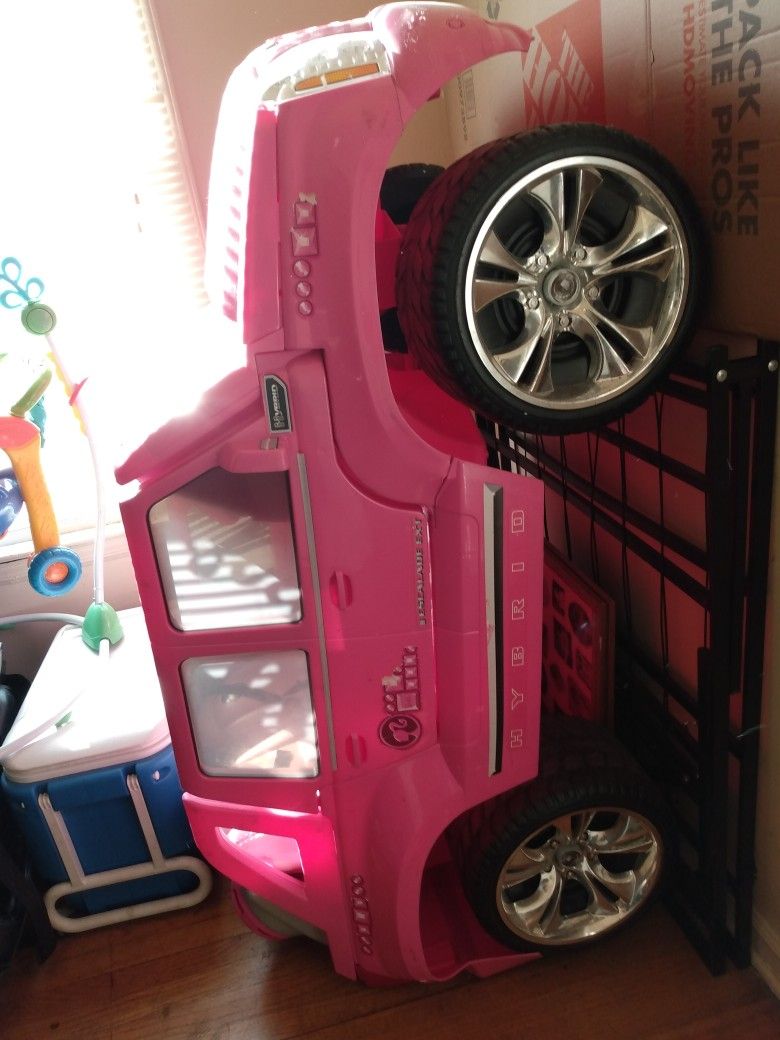 Barbie Cadallic