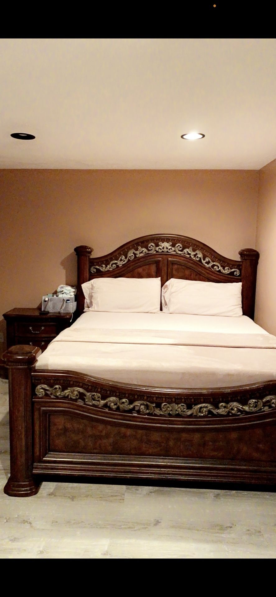 King Size Bedroom Set