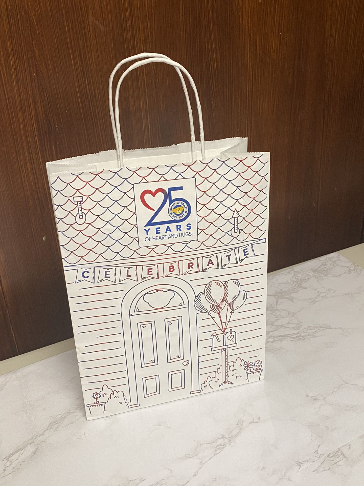  Build-A-Bear Workshop Reusable Gift bag - 25 YEARS OF HEART AND HUGS