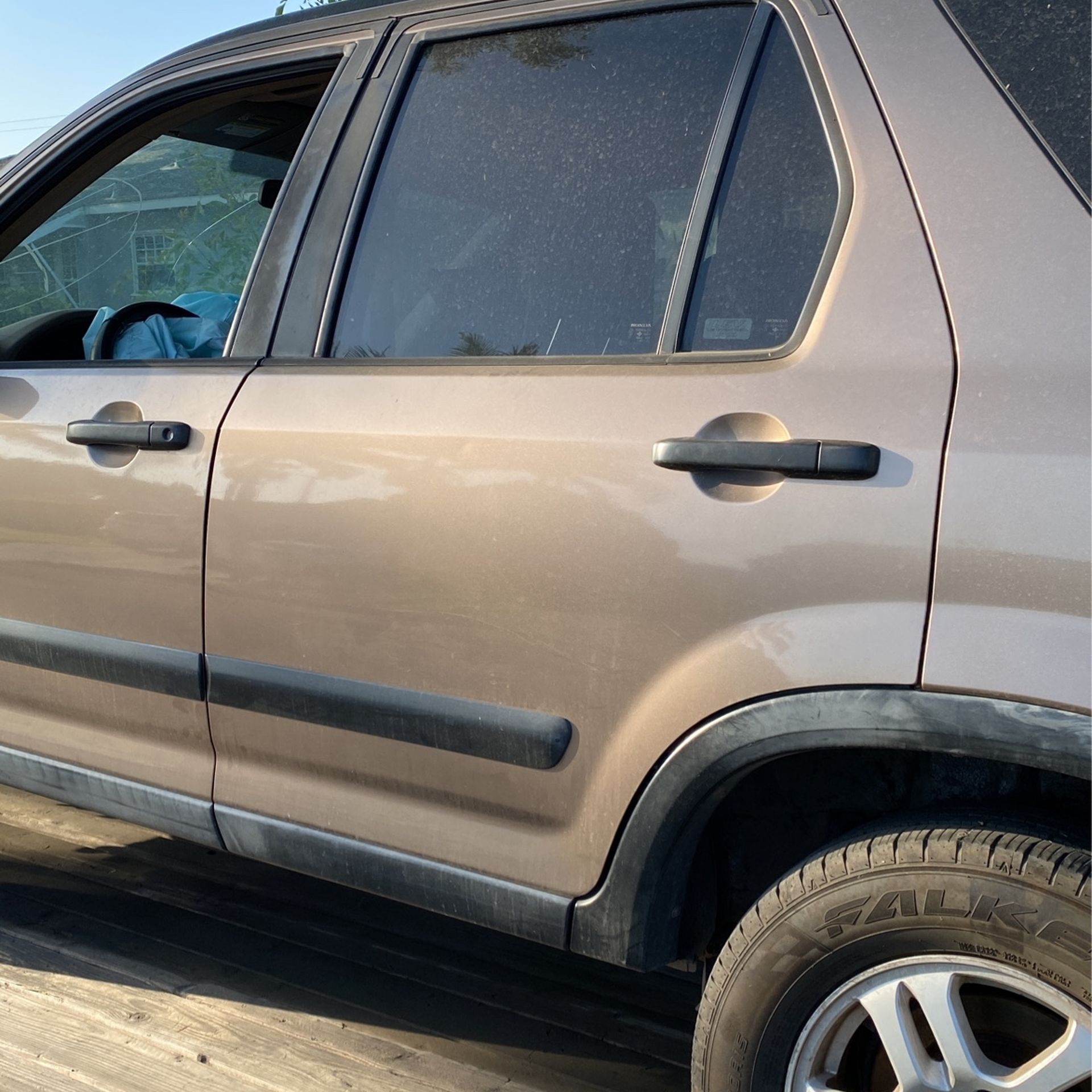 Honda CRV DOOR Left Rear (part)