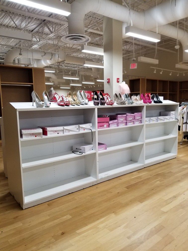 Beautiful white color Retail Store clothing Rack