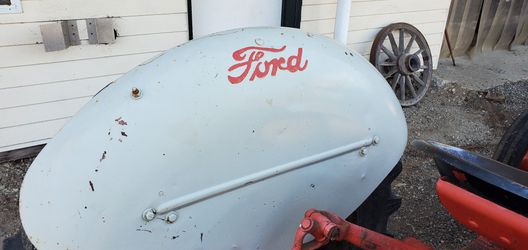 Ford 8N Tractor Thumbnail