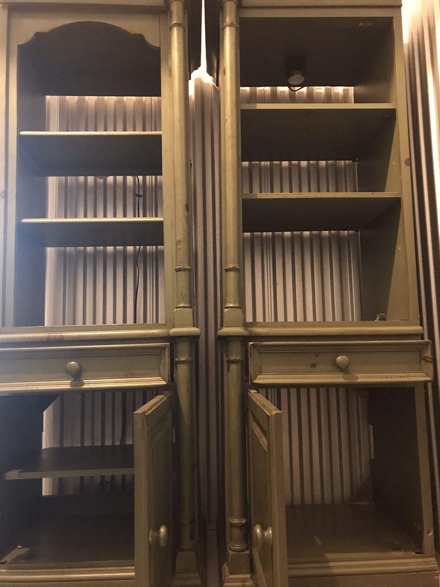 Armoire Cabinet & Bookshelf’s Set