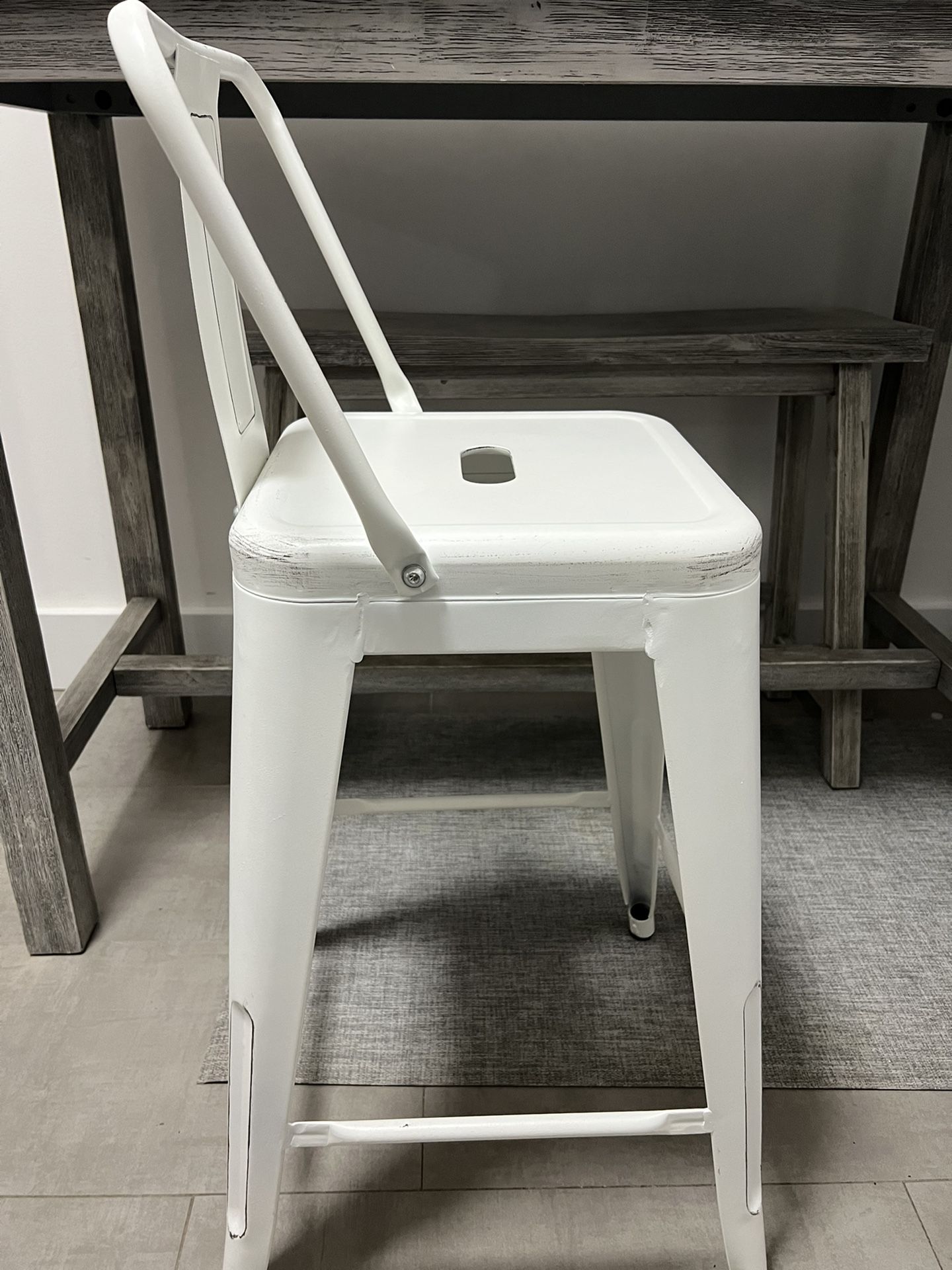 Table w Matching Bench And Stools + Stool Set