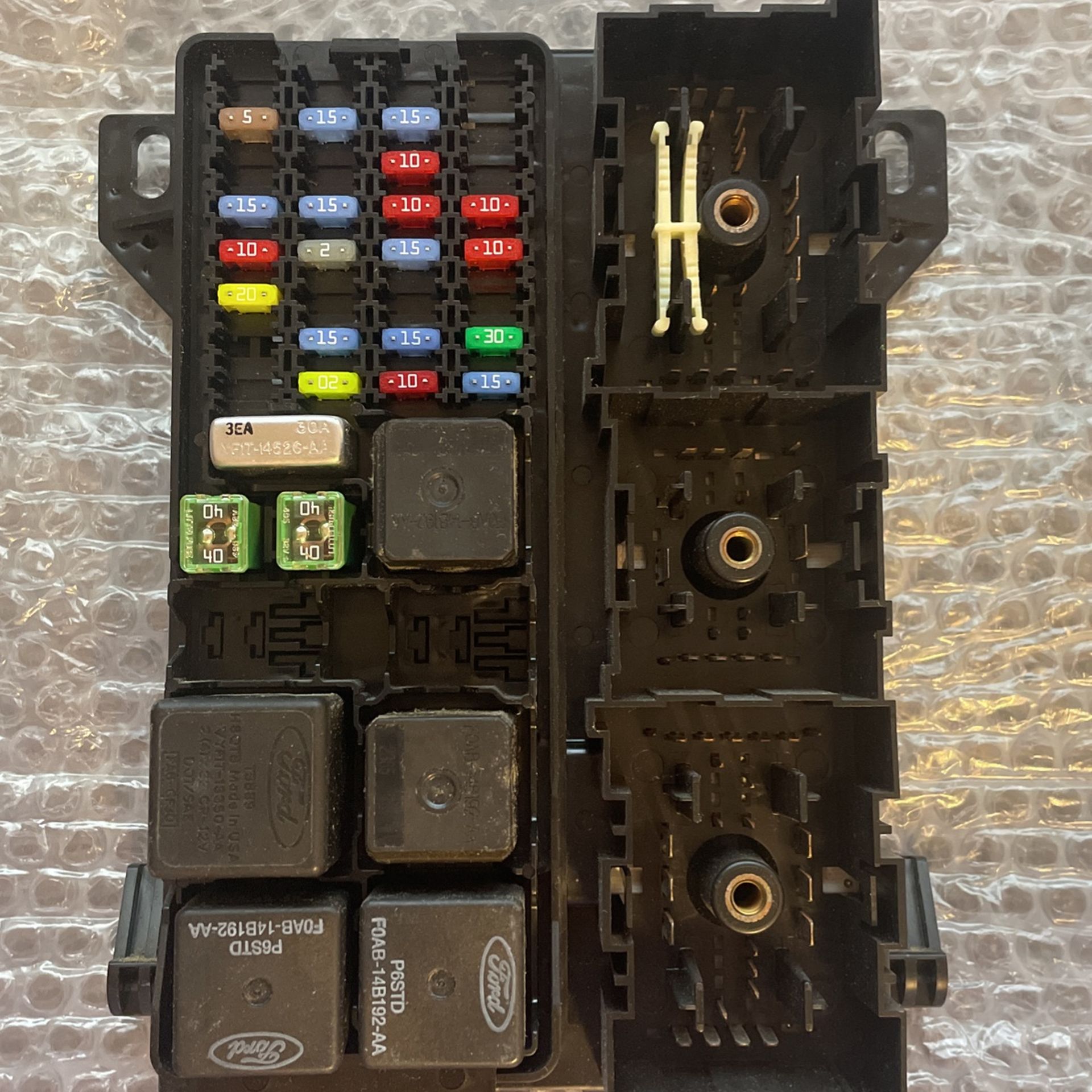 FUSE BLOCK BOX (FORD ORIGINAL) ~NEW~