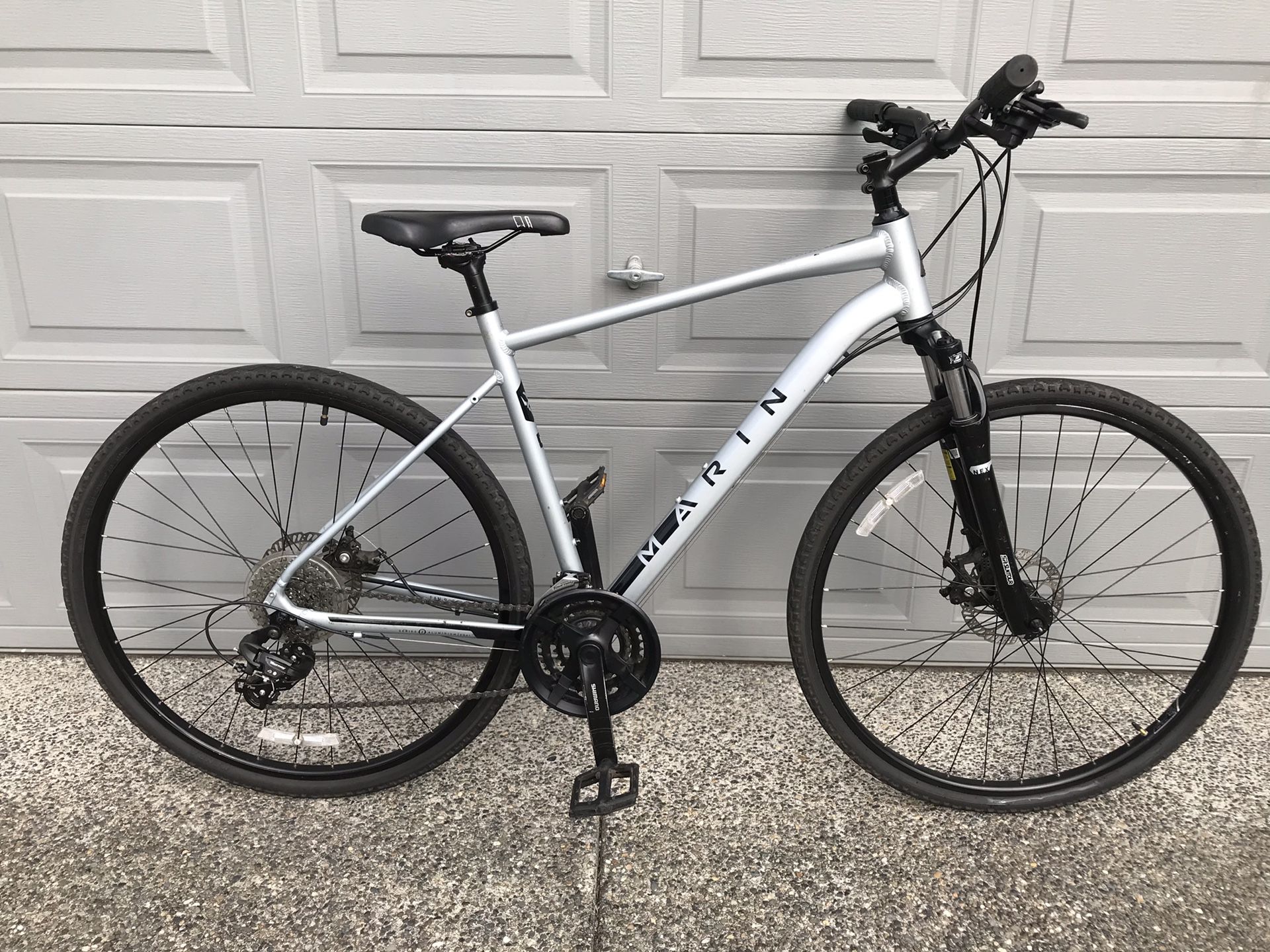 marin san rafael hybrid bike