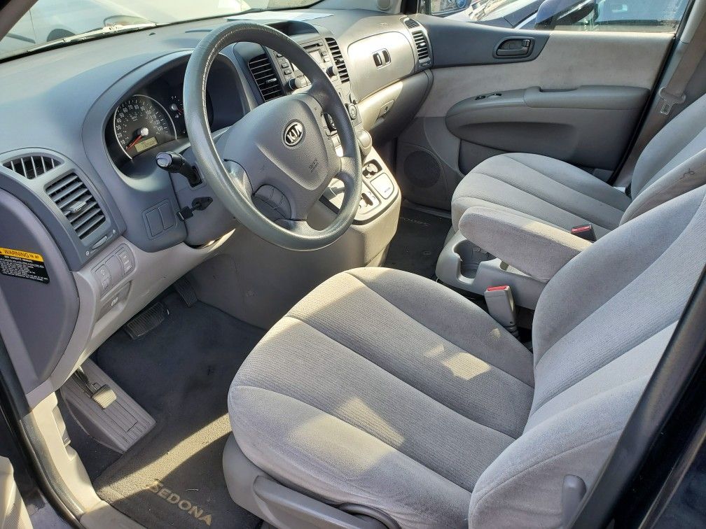 2008 Kia Sedona