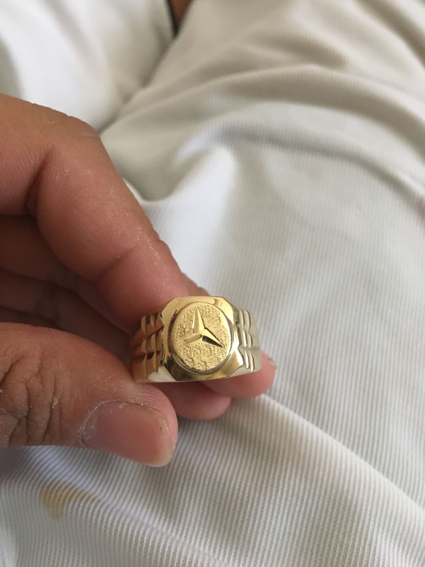 18k gold Mercedes Benz ring