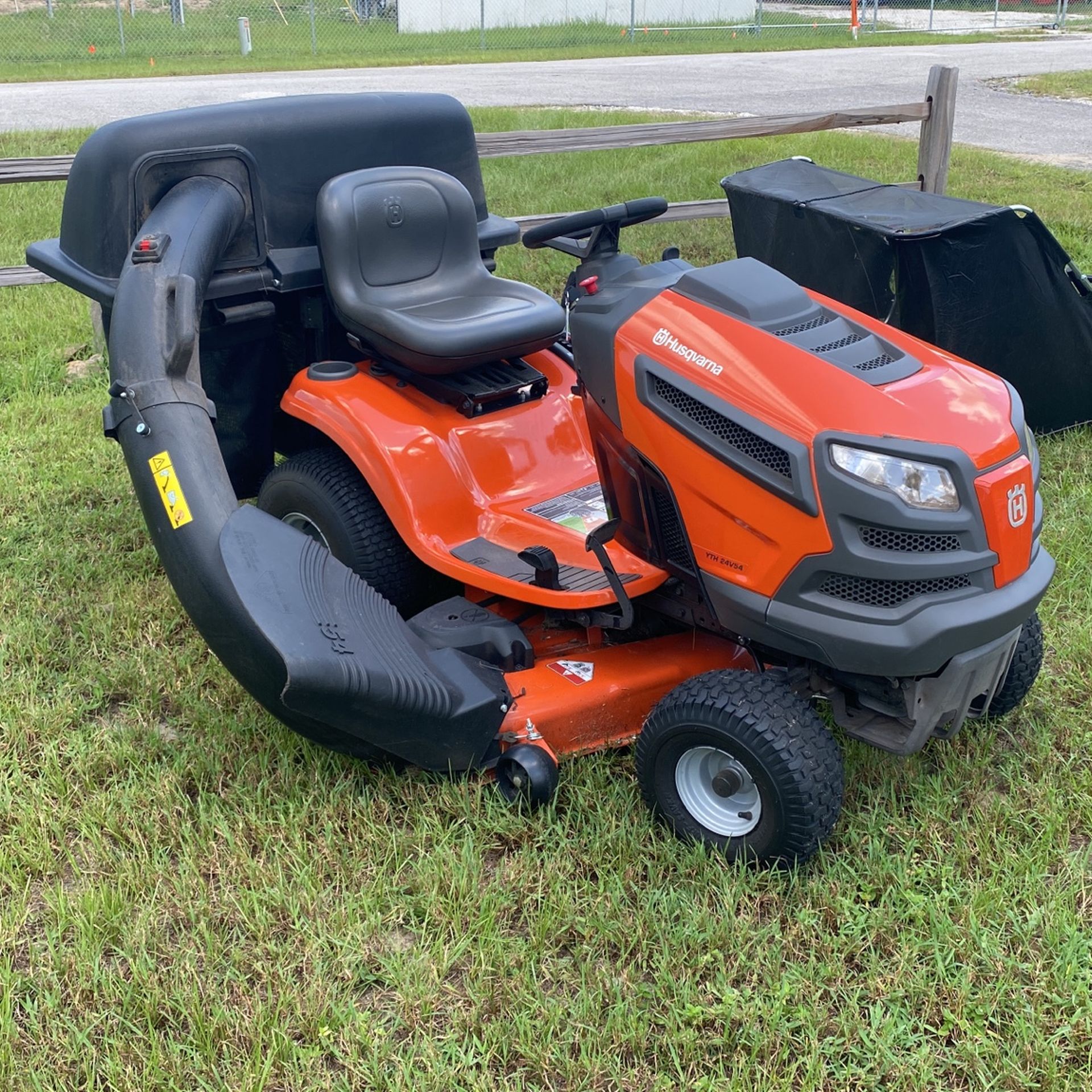 Husqvarna Riding Lawn Mower 54” *LIKE NEW*