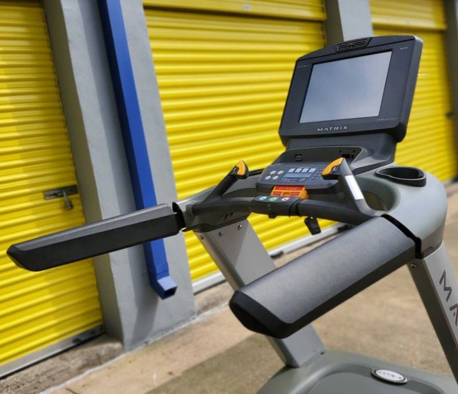 sd/Matrix T7XE Treadmill