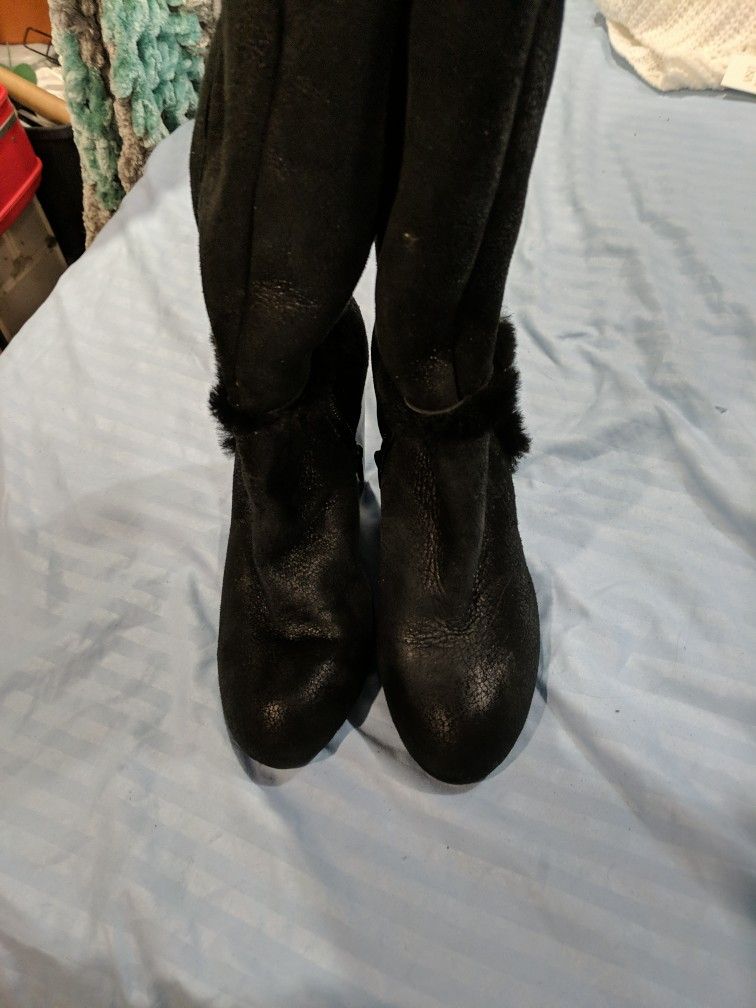 Eddie Bauer Shearling Fur Lined Knee-high Boots