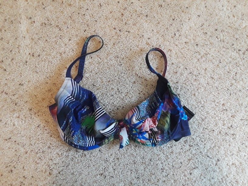 Clothes: Pants, Bikini Top, Bras