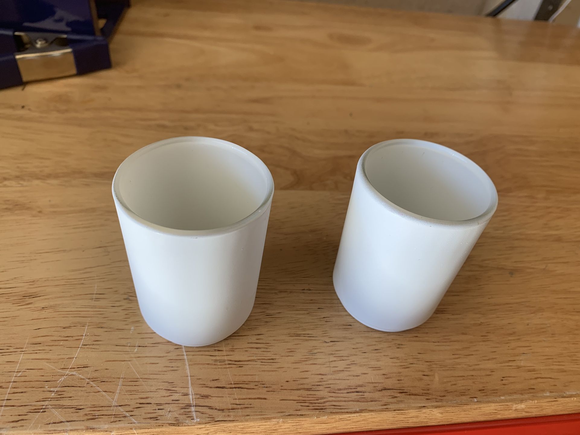 32 White Tea Light Holders For Wedding