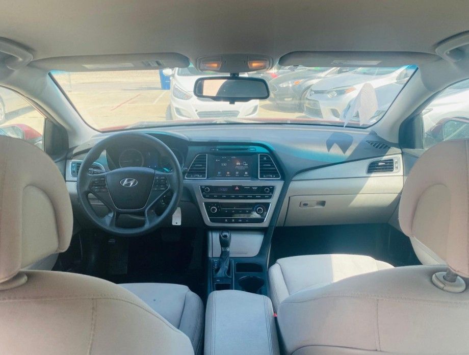 Are you looking to finance a used car vehicle?
2016 Hyundai Sonata SE