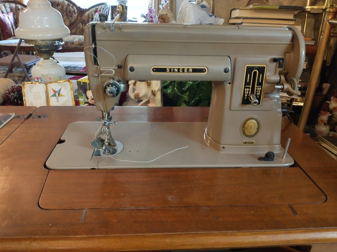Vintage Singer Sewing Machine