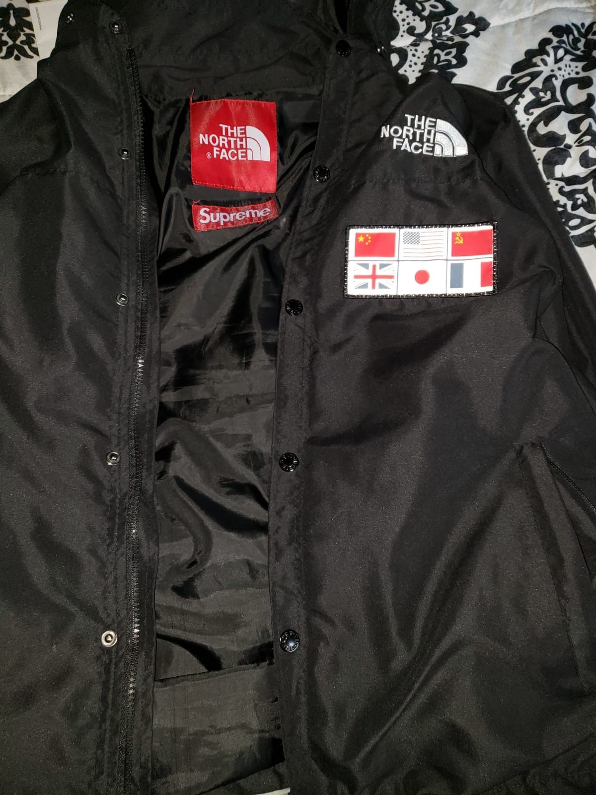 Supreme x north face limited edition jacket