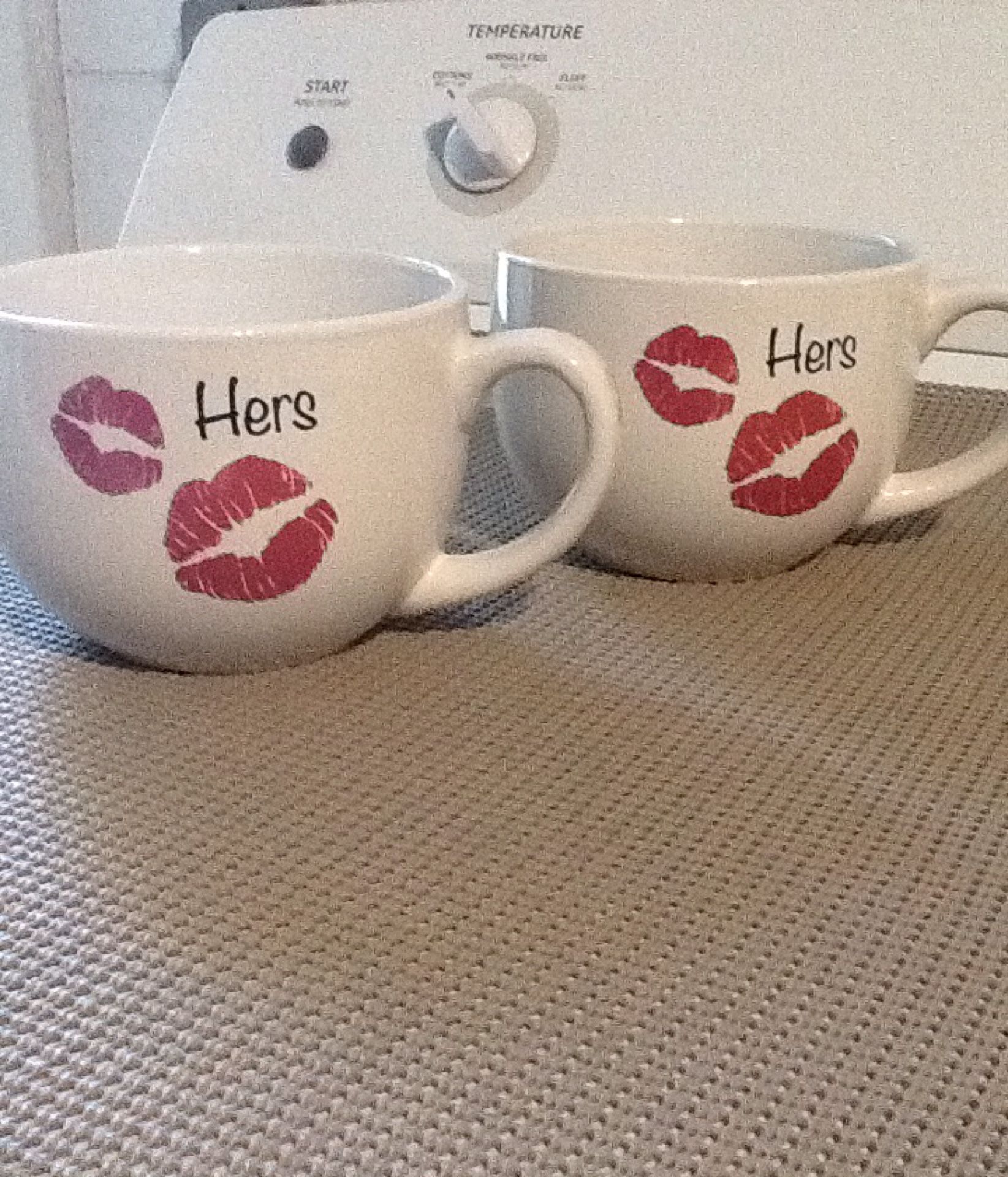 Coffee mugs/ tea cups/ fun gift giving/ office mug/ kitchen decoration/ family cup/ red lips with Hers message