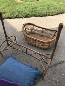 Wicker Rattan Full Size Cradle Or Garden  Accessory w/Stand  Thumbnail