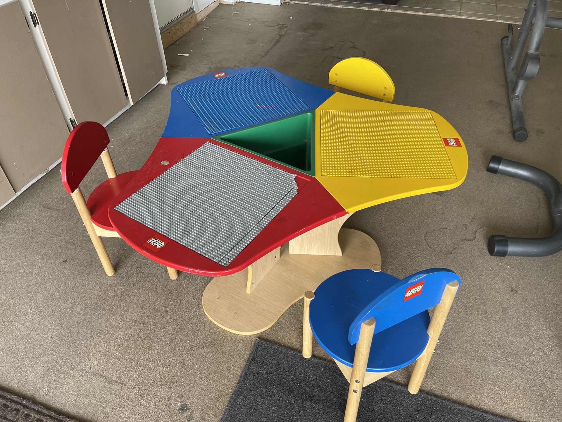 Lego table And Chairs