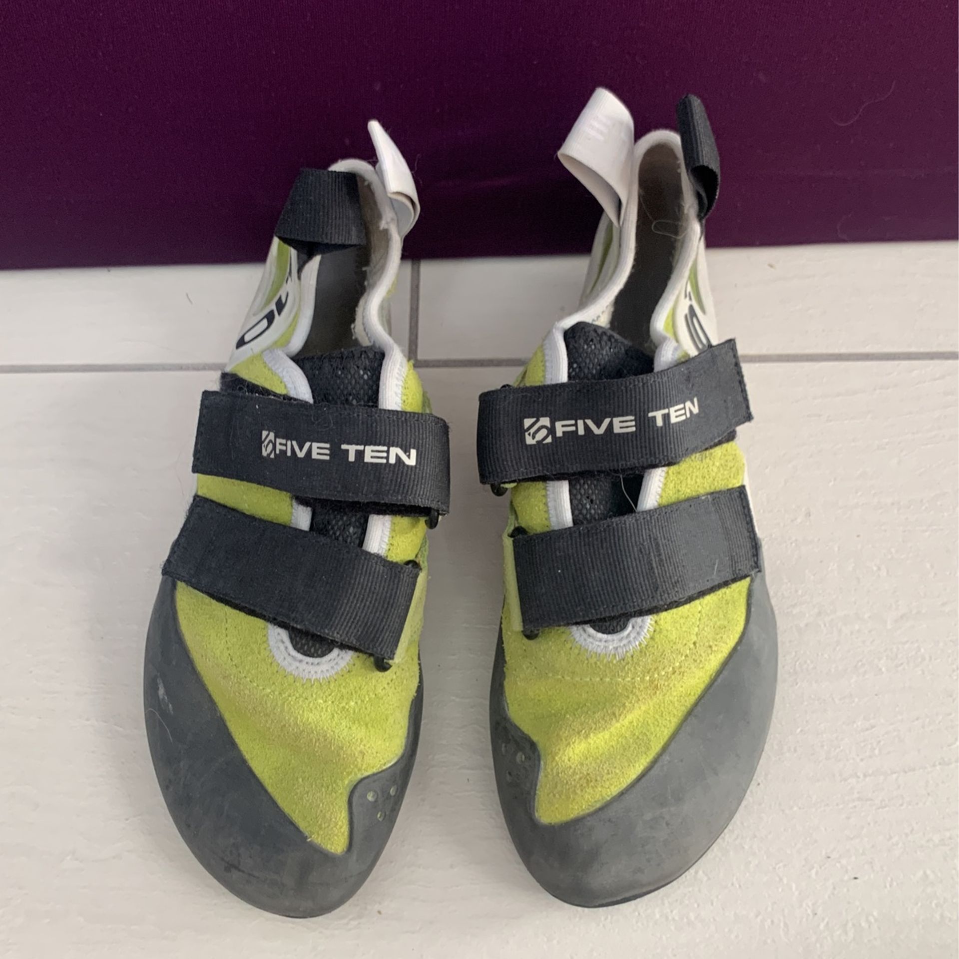 5.10 Gambit Climbing Shoes - Like New!