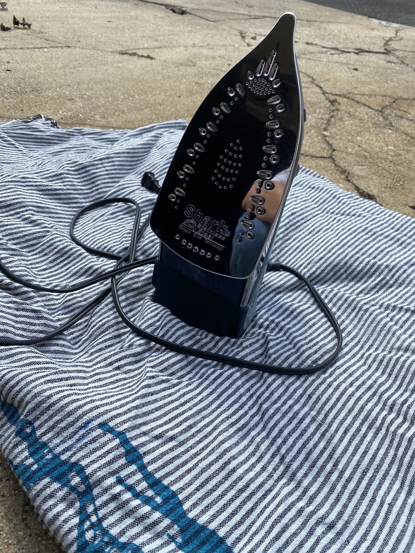 Shark iron