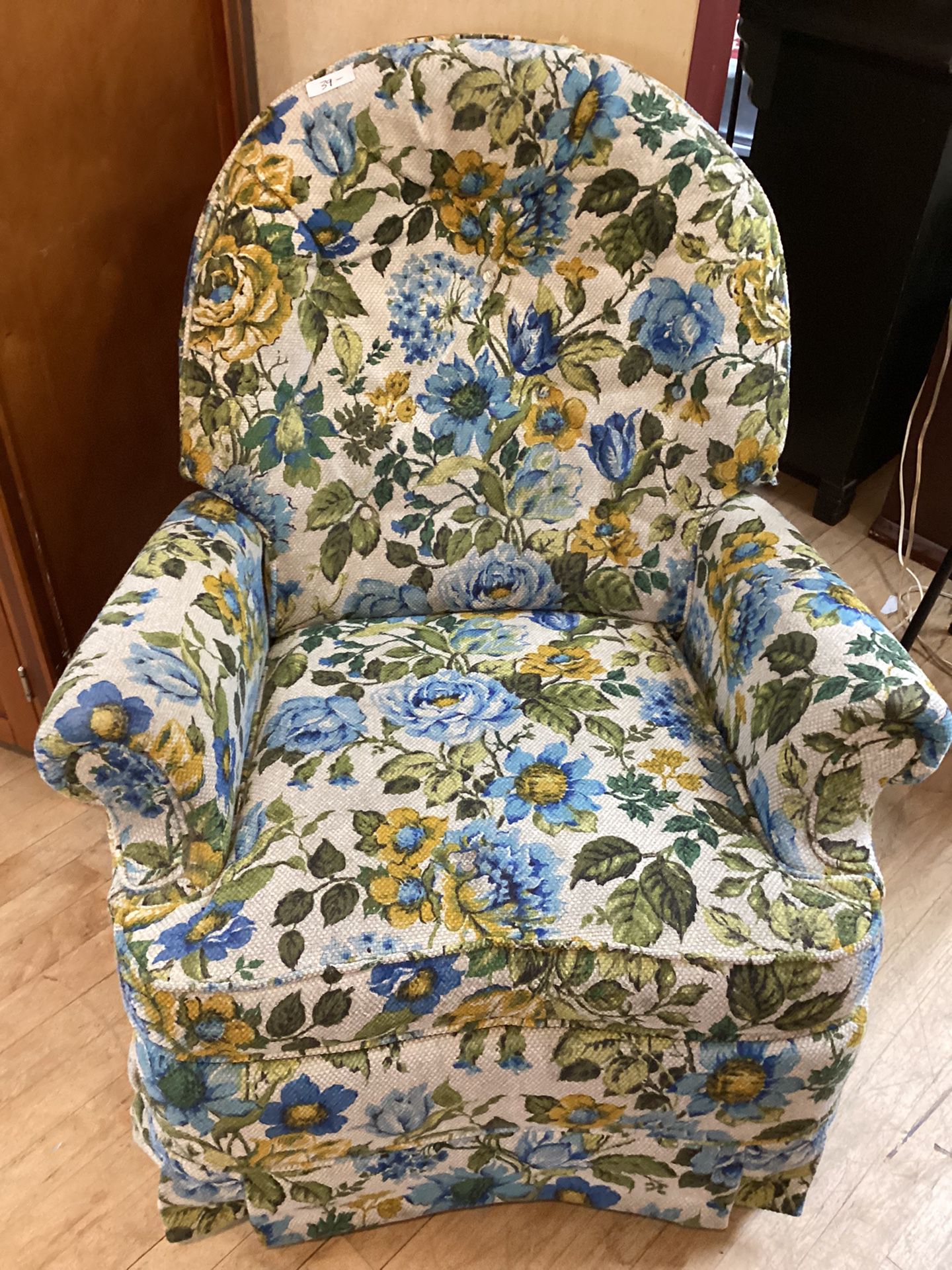 Reclining Vintage Chair 