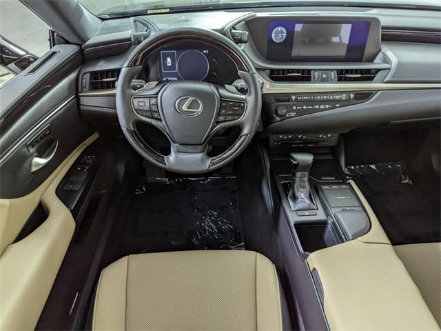 2020 Lexus ES