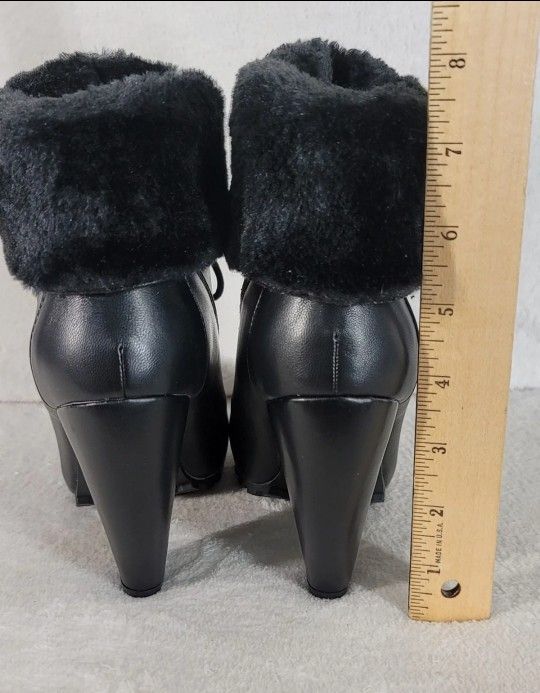 Women Ankle Boots size 5.5