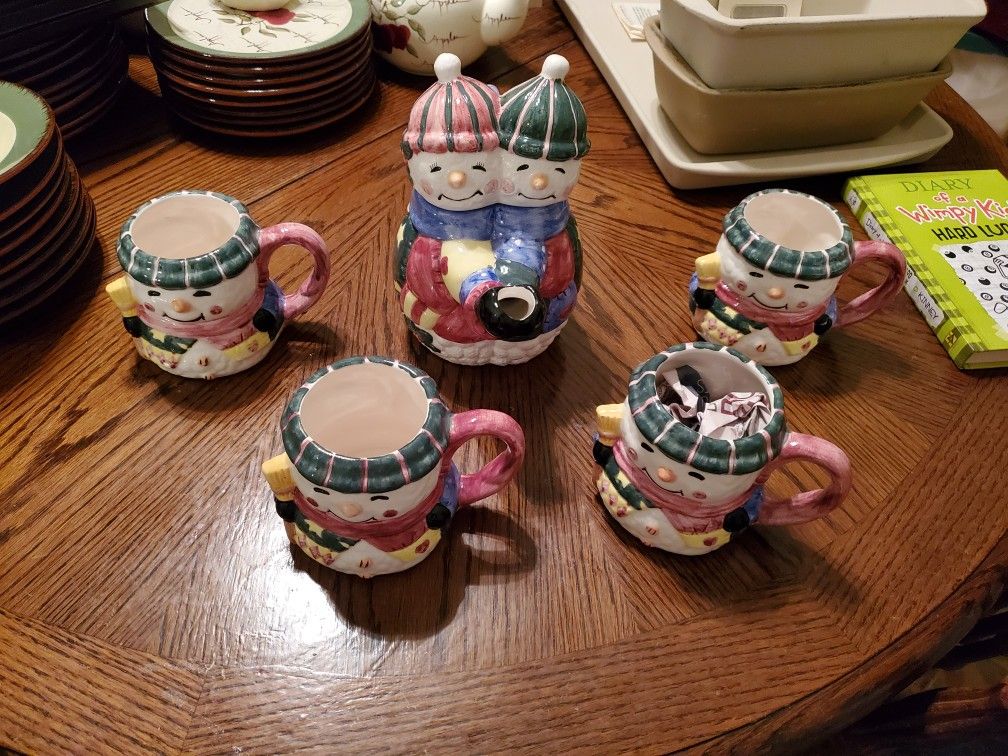 Snowmen tea pot set