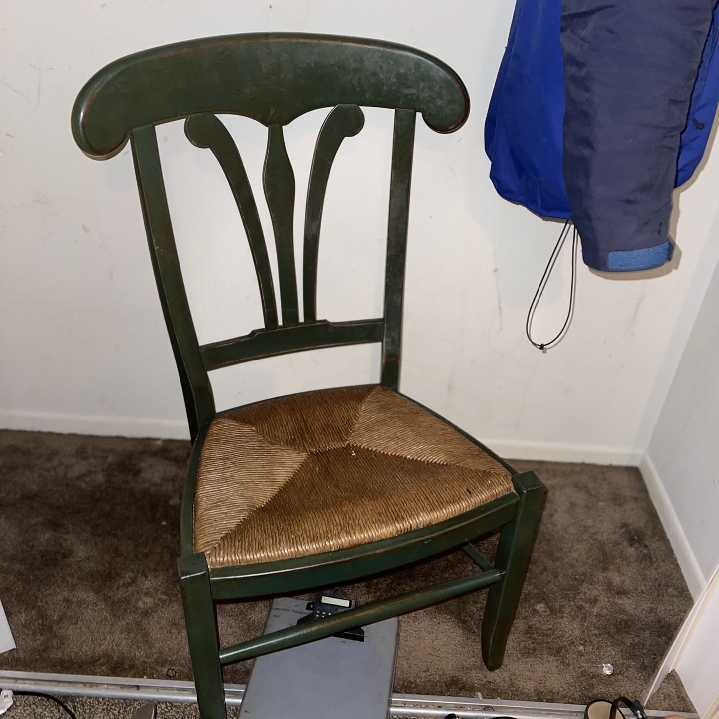 2chairs Woven seats Wooden Construction