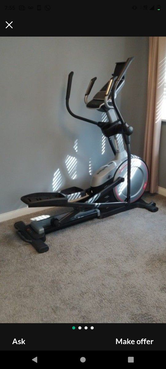 NORDICTRACK E 7 .5 ELLIPTICAL MACHINE ( LIKE NEW & DELIVERY AVAILABLE TODAY)