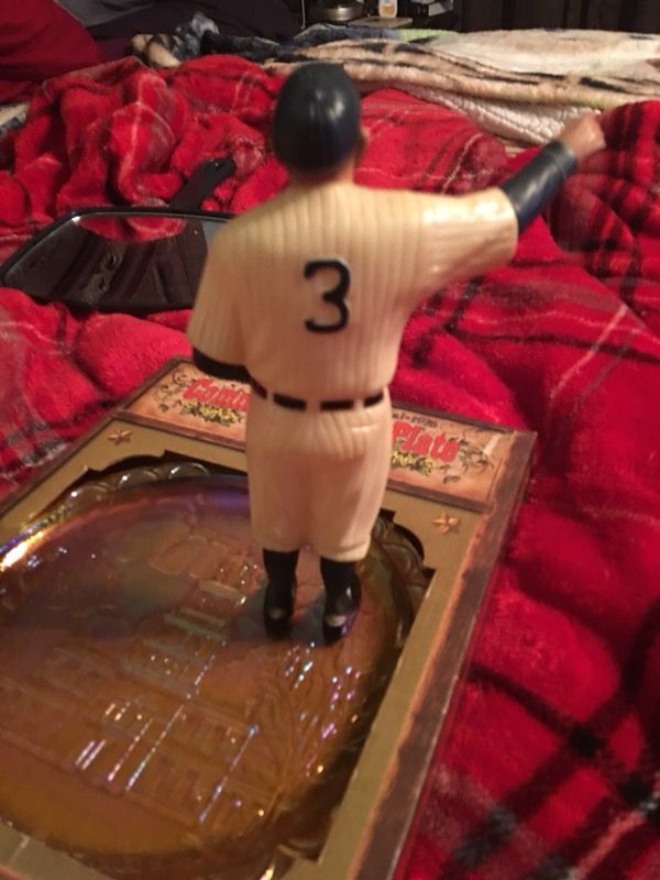 Babe Ruth statue.
