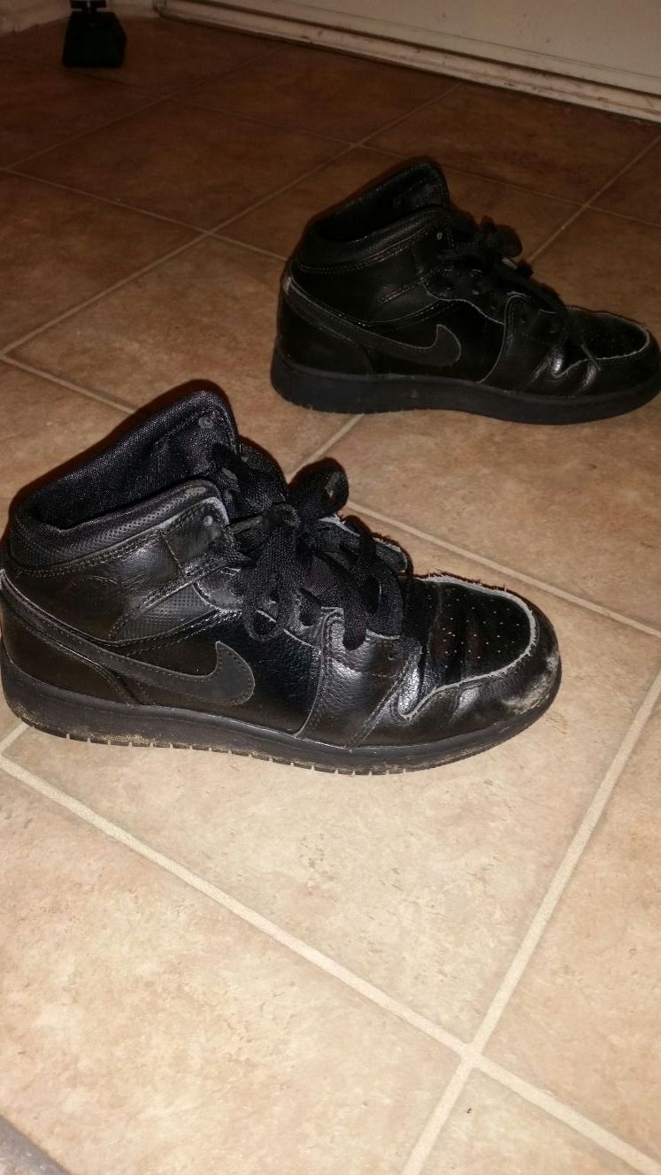 Michael jordan shoes size 4