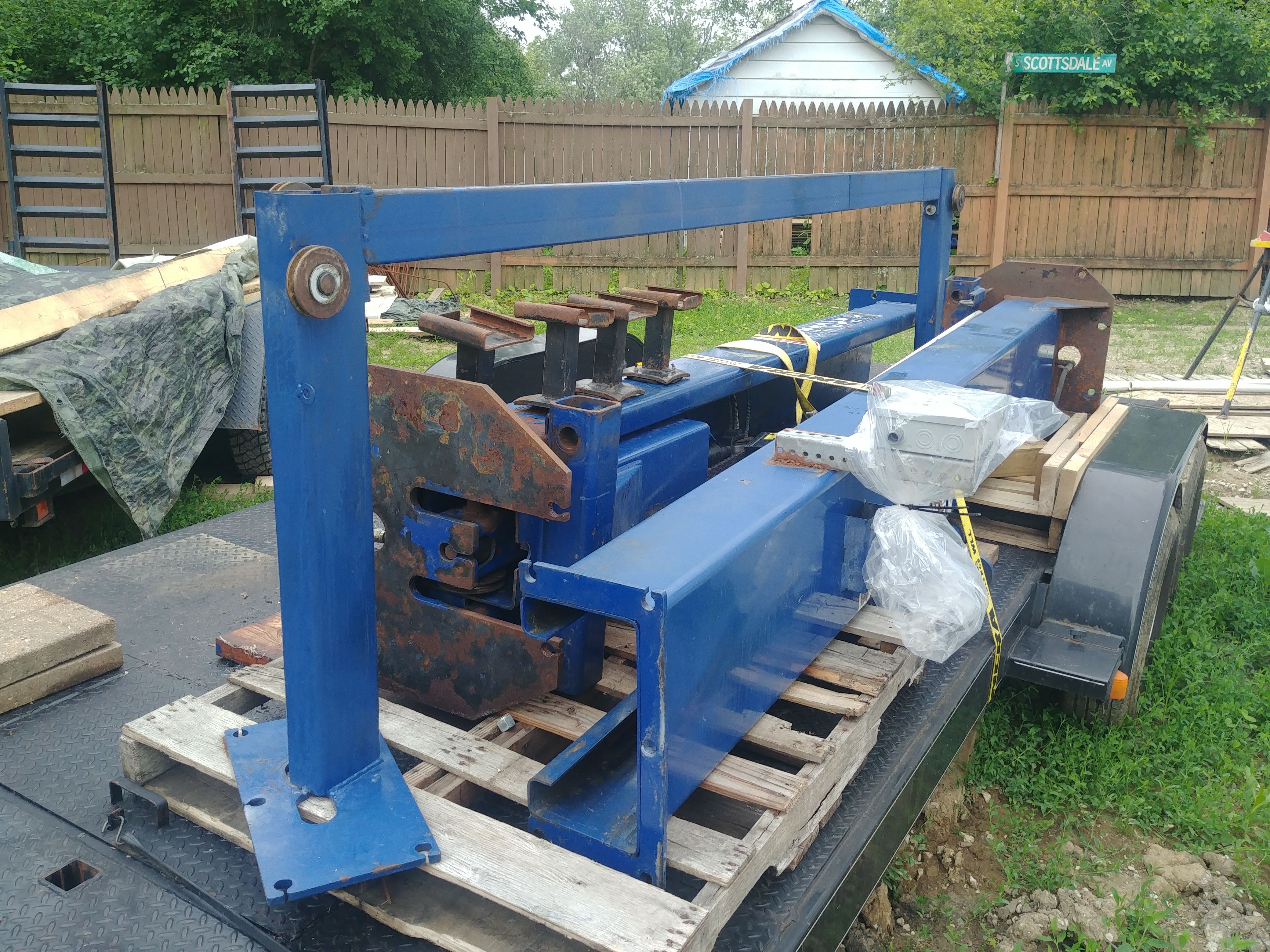 Eagle 2 post 9000 lbs car or truck life works great.used clean and loaded on car trailer now