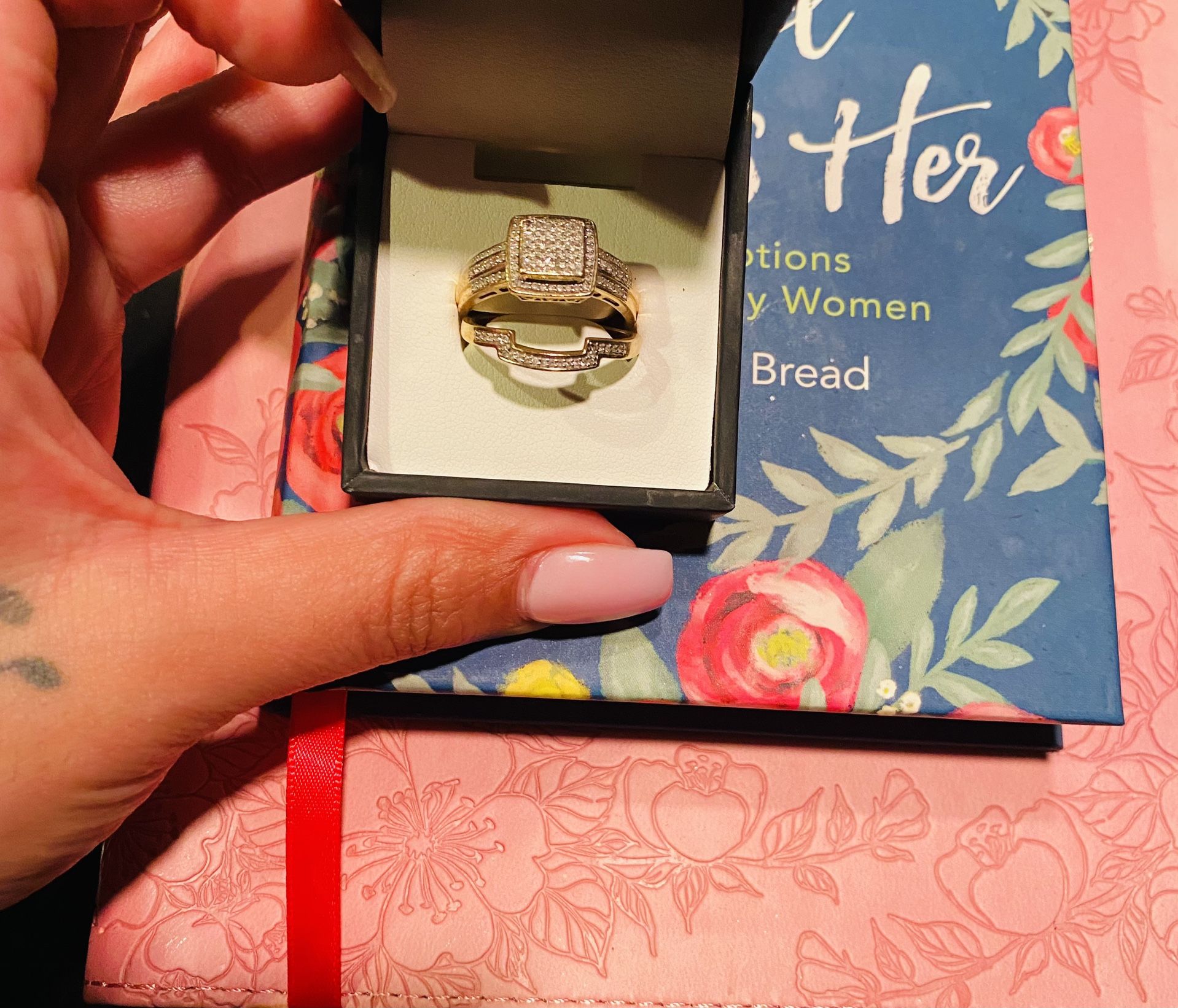Engagement & Wedding band 10k Gold