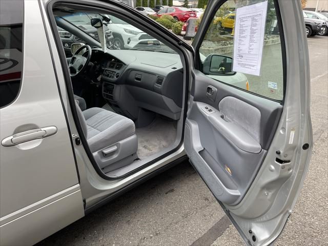 2002 Toyota Sienna
