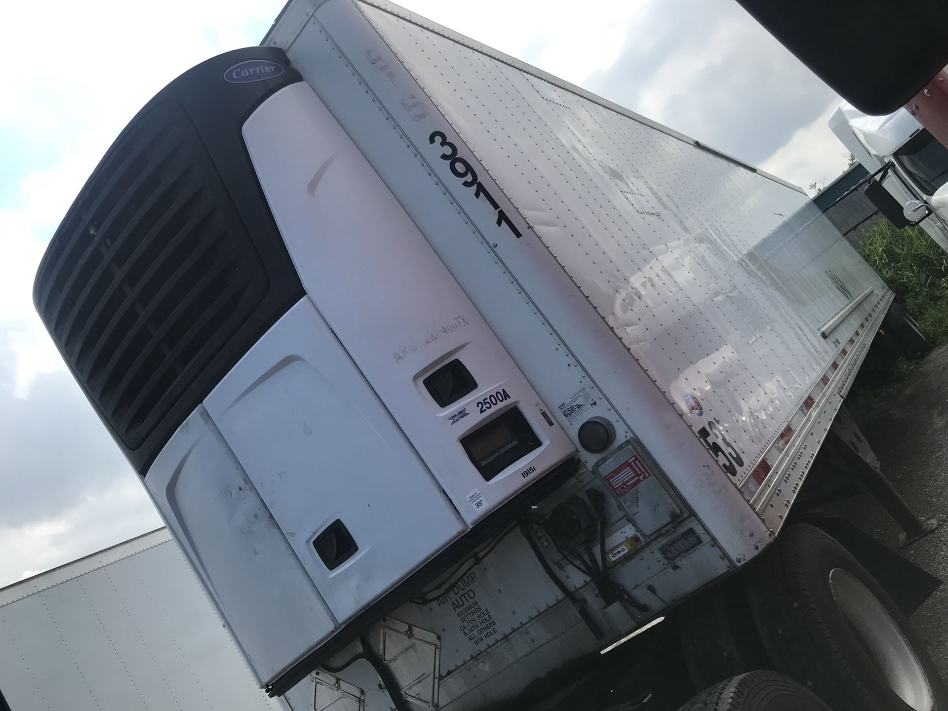 Utility trailer