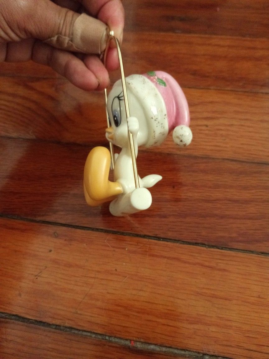 Lennox Tweety Bird Figurine. Like Us Great Condition.No Chips