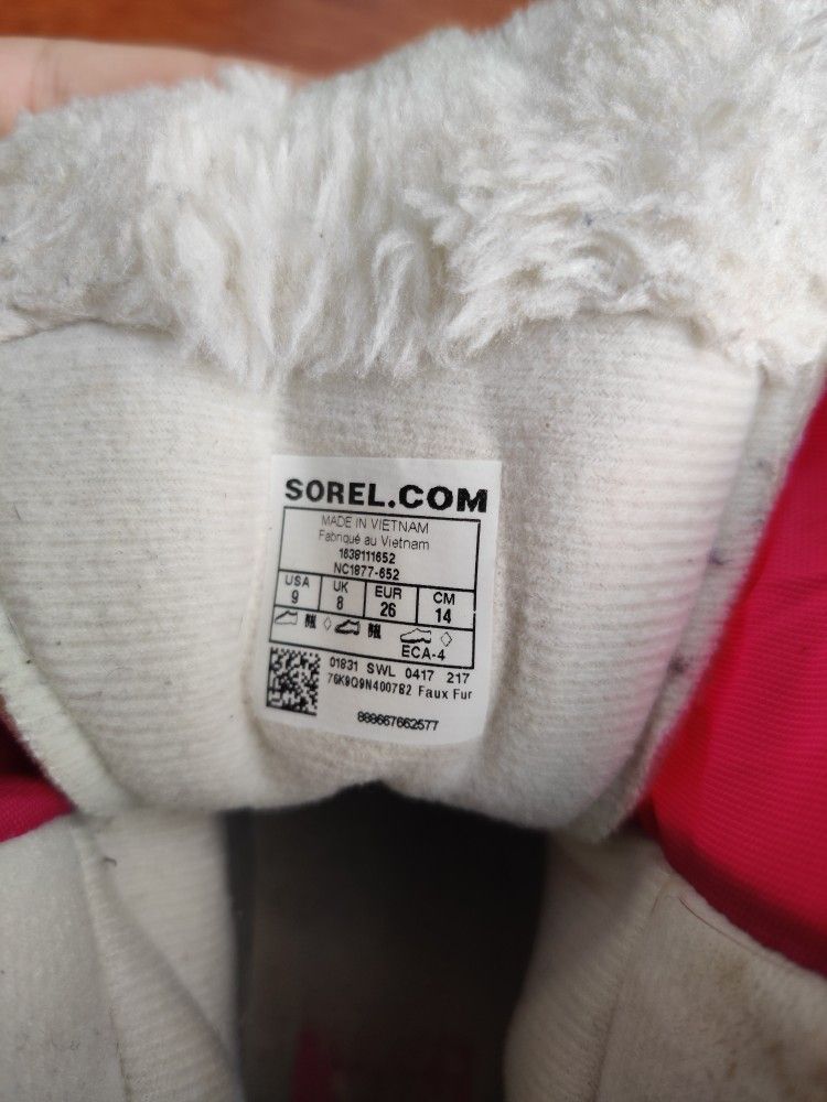 Sorel Snow Boots Size 9
